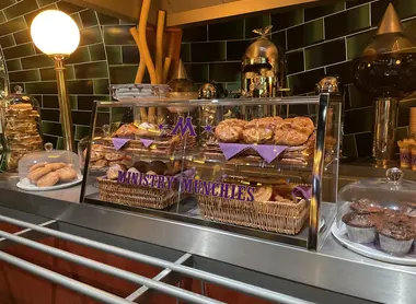 Pâtisseries magiques à déguster dans le ministère de la Magie Pâtisseries magiques