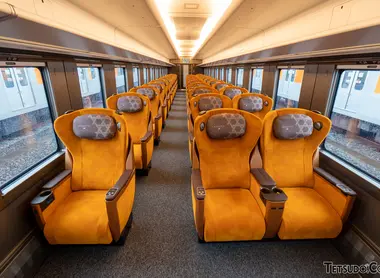 Spacia X Premium Seats