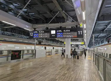 Tsuruga station Hokuriku shinkansen