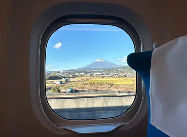 shinkansen window seat mount fuji view