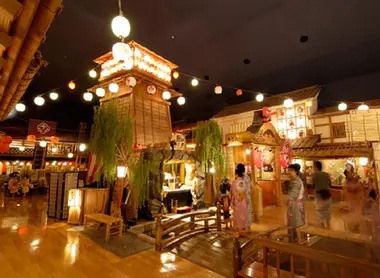 Oedo-Onsen Monogatari revive las aguas termales del período Edo.