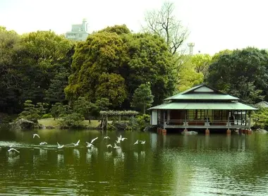 Teahouse Ryo-tei, located on one of three islands in the garden Kiyosumi Koen Tokyo.