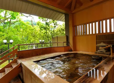 Sorgenti di acqua calda Yuwaku