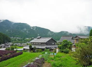 Au pied du mont Hiei, ce village agraire dévoile les charmes d'un Japon souvent ignoré des touristes : celui de la campagne.