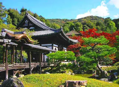Le Kodaiji et ses allées (Kyoto).
