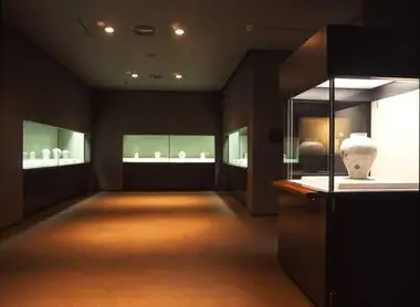 Museo di Ceramiche Orientali di Osaka
