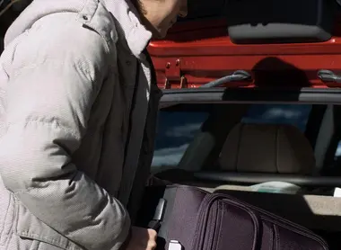 Fini le casse tête du rangement des bagages dans un petit coffre.