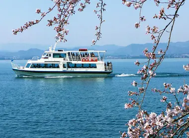 Many boats take surfing since Otsu Lake Biwa.