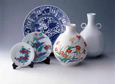 La céramique japonaise s'est développée grâce à l’intérêt croissant pour la cérémonie du thé.