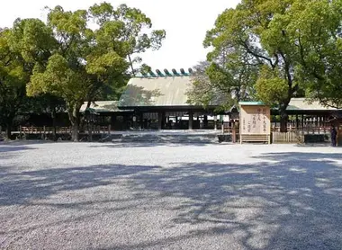The entrance to the Atsuta Shrine in Nagoya.