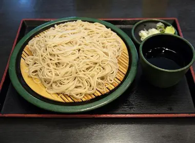 Plateau de zaru soba, les nouilles de soba froides zaru soba