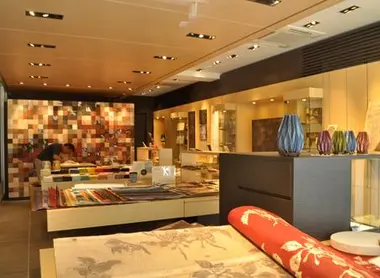 Kamism Lab is a boutique studio dedicated to washi, Japanese paper.