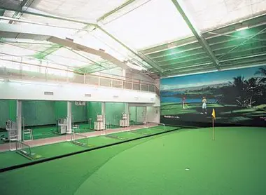 Cover golf Takanawa Tennis Golf Center in Shinakawa (Tokyo)