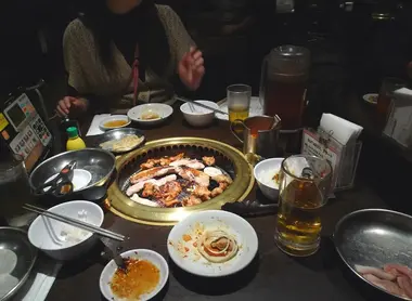 Tabehodai et nomihodai, mangez et buvez autant que vous le pouvez.