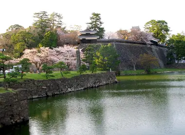 El Ninomaru, el parque del Matsue-jo El Ninomaru, el parque del Matsue-jo