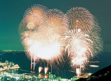 Feux d'artifice à Atami