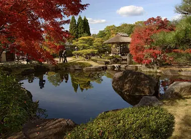 Le Kôko-en à l'automne, quand rougissent les feuilles d'érables.