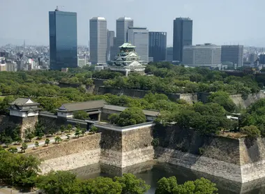 La clases tienen lugar en la ciudad de Osaka. La clases tienen lugar en la ciudad de Osaka.