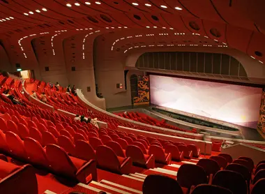 Le grand théâtre Takarazuka