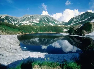 Le lac Mikurigaike Le lac Mikurigaike