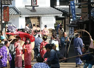 Figurants et visiteurs déguisés. Figurants et visiteurs déguisés.