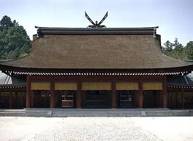 Le sanctuaire de Kashihara à Asuka, demeure du premier empereur Jimmu
