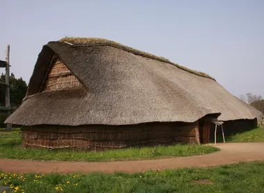 Sannai Murayama Jomon-Haus auf der Ausgrabungsstätte Sannai Murayama