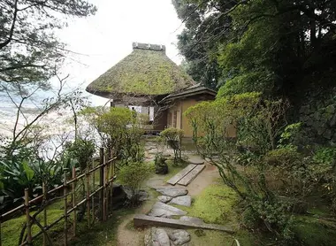 L'ancienne salle de bain aujourd'hui pavillon de thé fermé au public de la ville Garyu Sanso