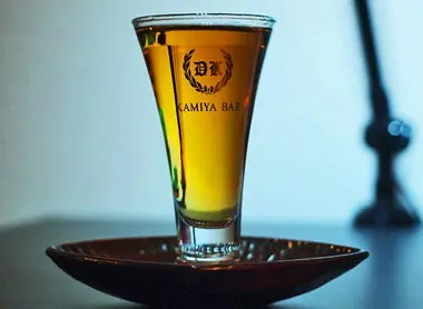 L'electric brandy du Kamiya Bar à Asakusa L'electric brandy du Kamiya Bar à Asakusa
