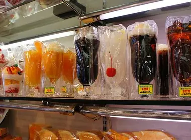 Exemples de shokuhin sanpuru à ramener d'Asakusa