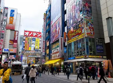 Les couleurs du quartier d'Akihabara