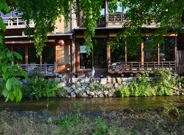 Les bords du canal et les machiya typiques de Gion
