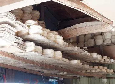 Dans un atelier de poterie d'Okawachiyama