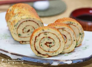 Datemaki, omelette roulée sucrée que l'on mange au Nouvel An