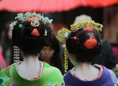 Geishas mit geschminktem Nacken. Geishas mit geschminktem Nacken.