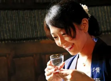 Asako Watanabe, one of only 7 female sake producers in Japan. Asako Watanabe, one of only 7 female sake producers in Japan.