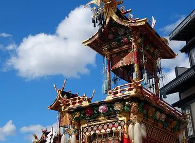 Les chars lors du festival Takayama matsuri