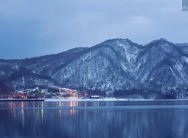 Le lac toya en hiver Le lac toya en hiver