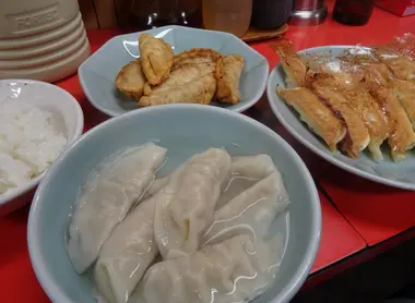 La recette des « gyoza » (raviolis très populaires au japon)gocha-gocha