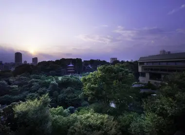 Le jardin de l'hôtel Chinsanzo à Tokyo