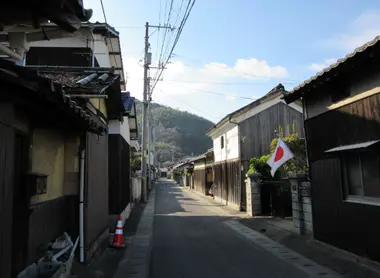 Les ruelles du quartier historique de Yuge, sur l'archipel Kamijima Les ruelles du quartier historique de Yuge, sur l'archipel Kamijima