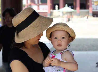 Entre maternité et travail : au Japon, il faut choisir