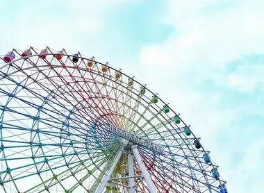 La roue d'Osaka est la plus grande du Japon