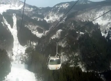 La vallée du village d'Ojiro, l'hiver La vallée du village d'Ojiro, l'hiver