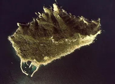 Vue aérienne d'Okinonshima Vue aérienne d'Okinonshima