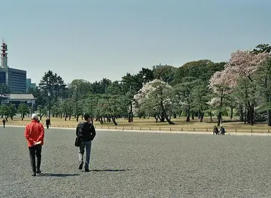 Dans les jardins du palais impérial de Tokyo Dans les jardins du palais impérial de Tokyo