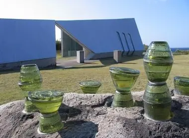 Le verre de Niijima est vert