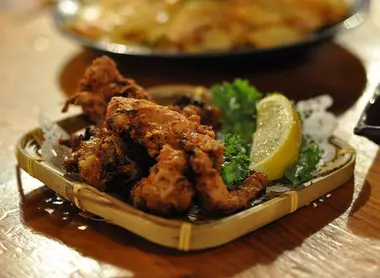 Du poulet frit à la japonaise, "kara-age" (kala-agué)
