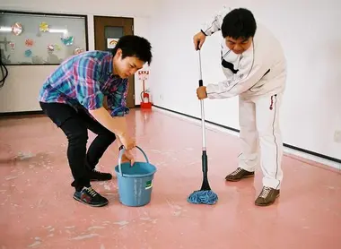 Grand ménage à l'école