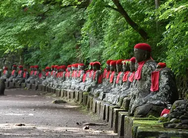 Les Bouddhas fantômes de Nikkô